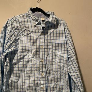 Izod button down shirt